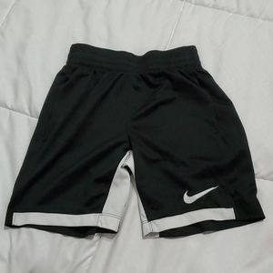 Nike dri fit shorts sz sm